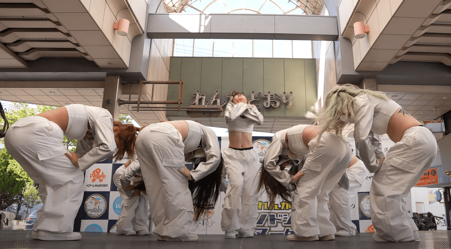 韓国　ノーパンダンス 